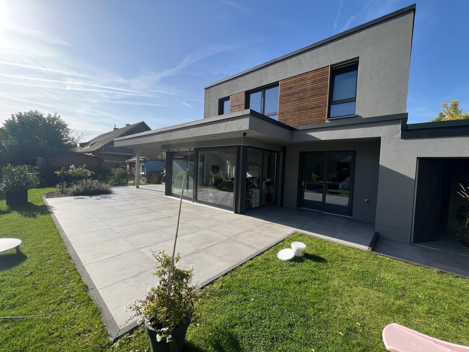 Luxuriöse Außenbereiche für entspannte Momente